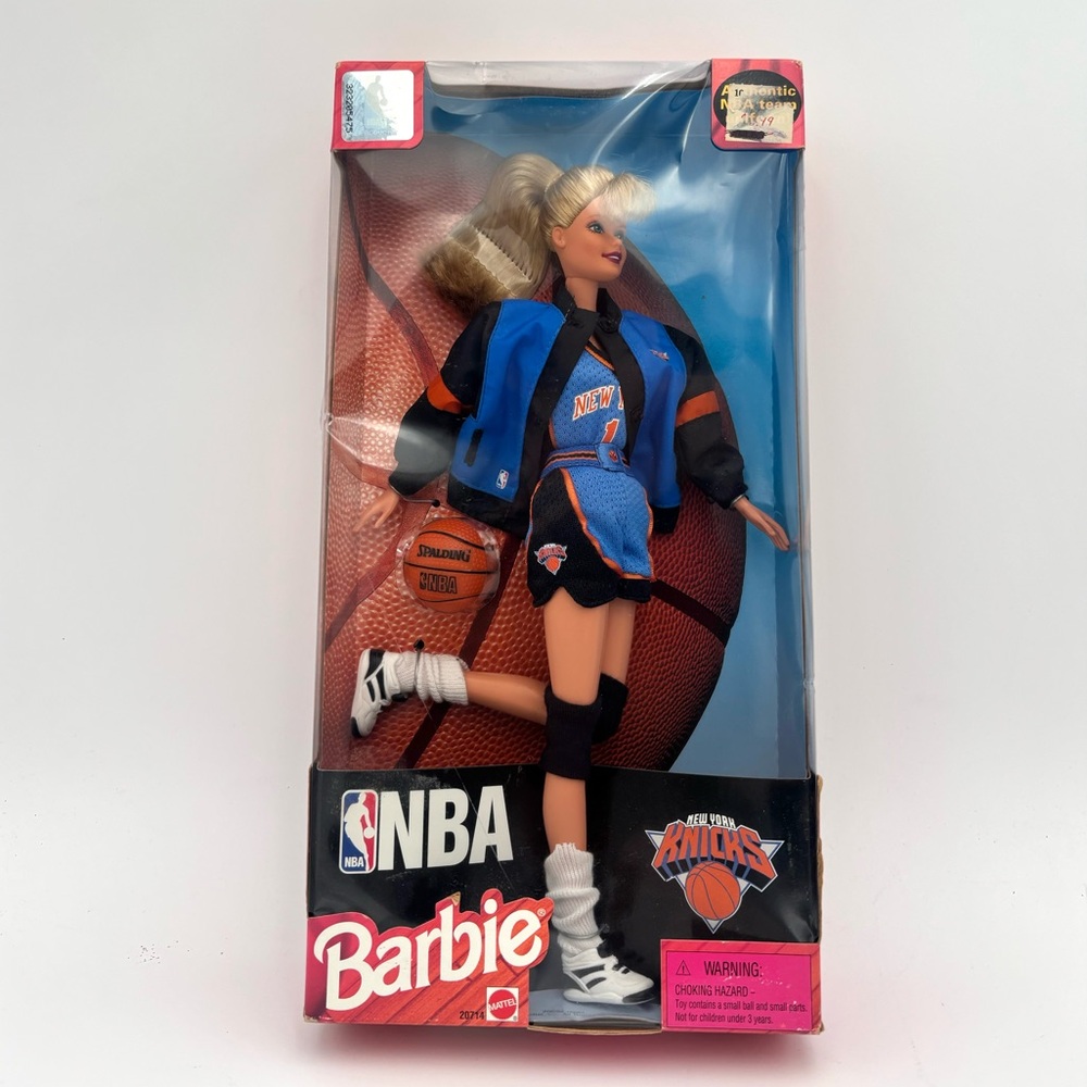 Mattel 1998 Licensed NBA New York Knicks Edition Barbie In Original Packaging